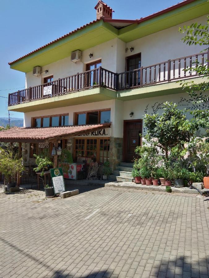 Koka Roka Rooms กาลัมปากา ภายนอก รูปภาพ