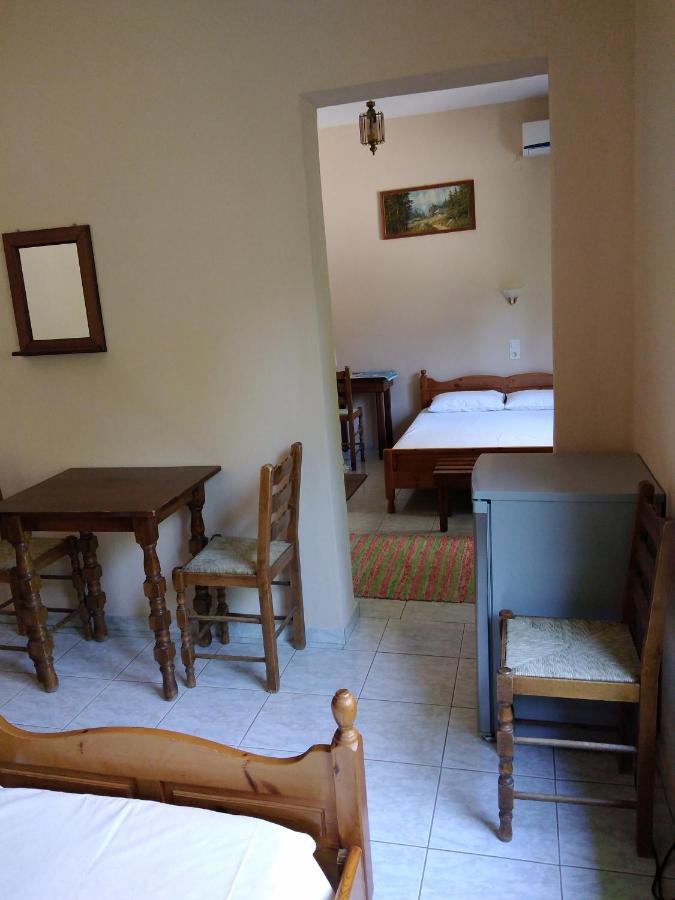 Koka Roka Rooms กาลัมปากา ภายนอก รูปภาพ