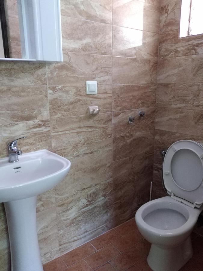 Koka Roka Rooms กาลัมปากา ภายนอก รูปภาพ